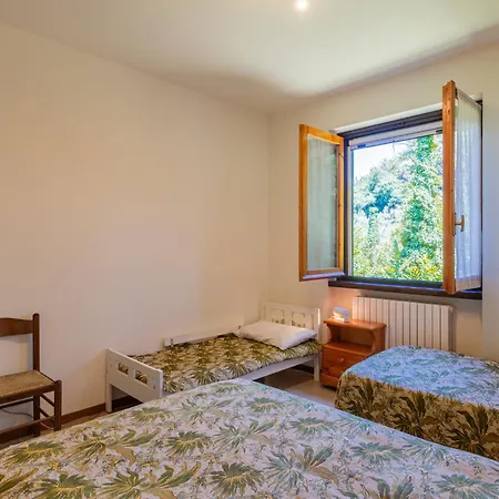 شقة Nel Castagneto-1 By Interhome Perledo